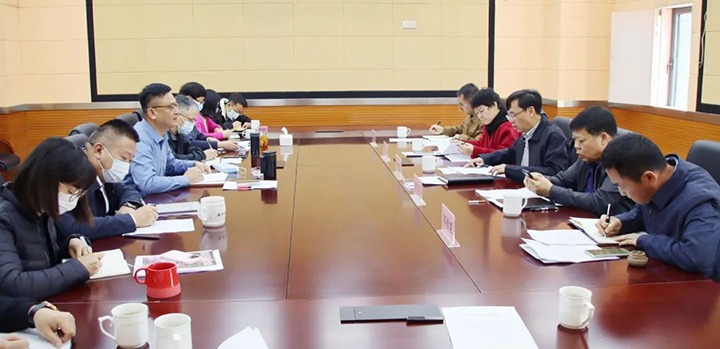 云煤（云顶国际）集团党委副书记、总经理高建嵩一行到云煤矿业公司发展2022年第一季度出产经营工作督导调研