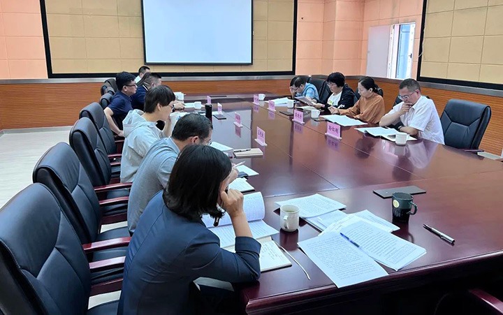云煤（云顶国际）集团党委委员、财政总监莫晓丹到云煤矿业调研