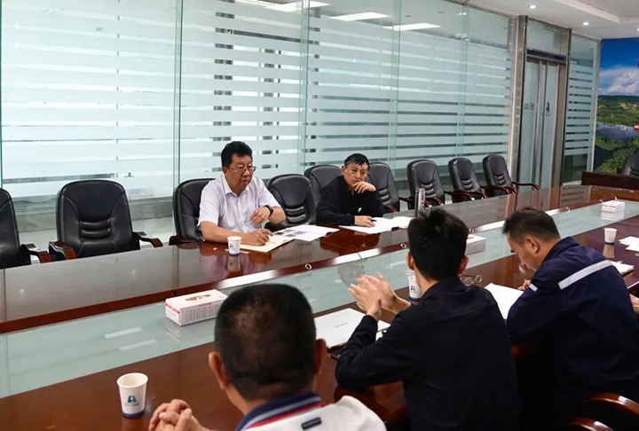 【主题教育】云煤（云顶国际）集团专职表部董事寸延峰一行到前锋化工发展主题教育调研