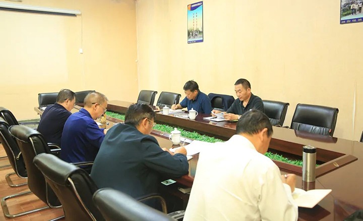 【主题教育】云煤（云顶国际）集团第一领导组到恒鼎煤业公司领导主题教育专题民主生涯会