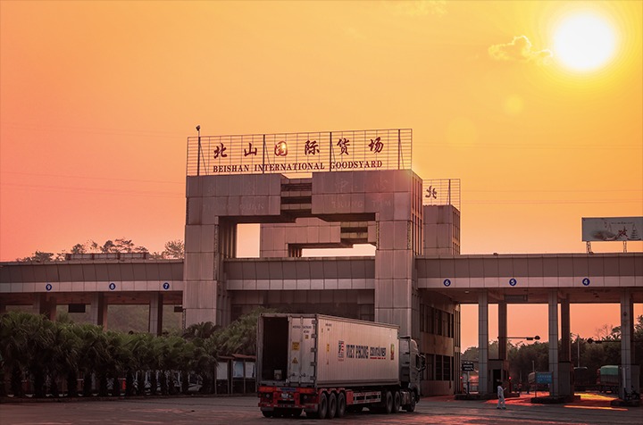 创新通关模式 提升通关时效，港口经济持续发力