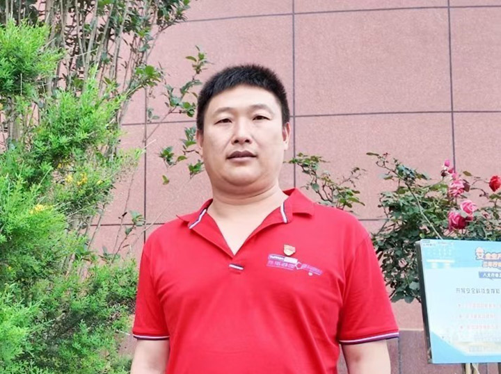 余勇斌.jpg 余勇斌.jpg